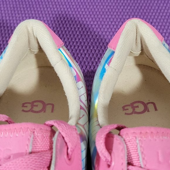 UGG Zilo Chromatic Pink Lenticular Sneakers - Girls Size 3 - Picture 6 of 8